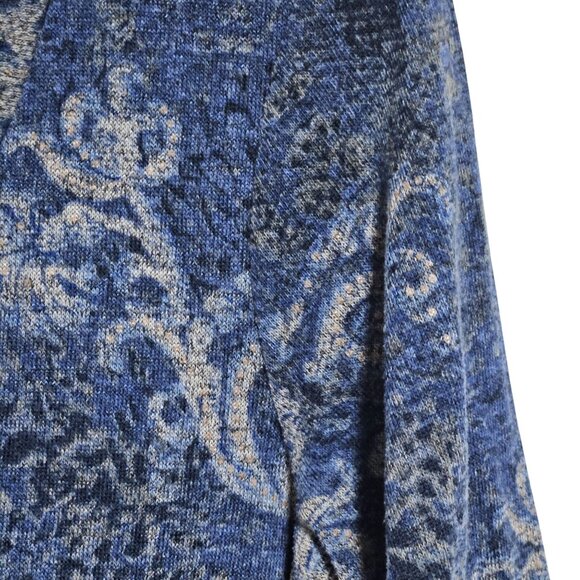 Fashion Bug Blue Paisley Top Womens Size XL Short Sleeve Blouse Asymmetrical Hem - Picture 3 of 5